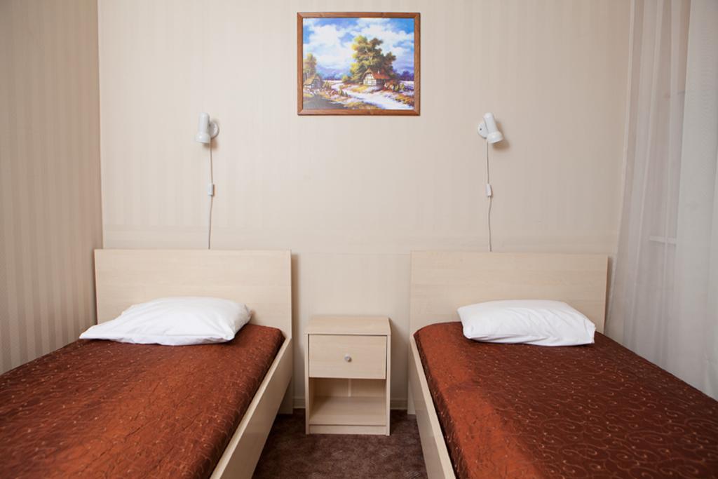 Eurohotel Maardu Szoba fotó